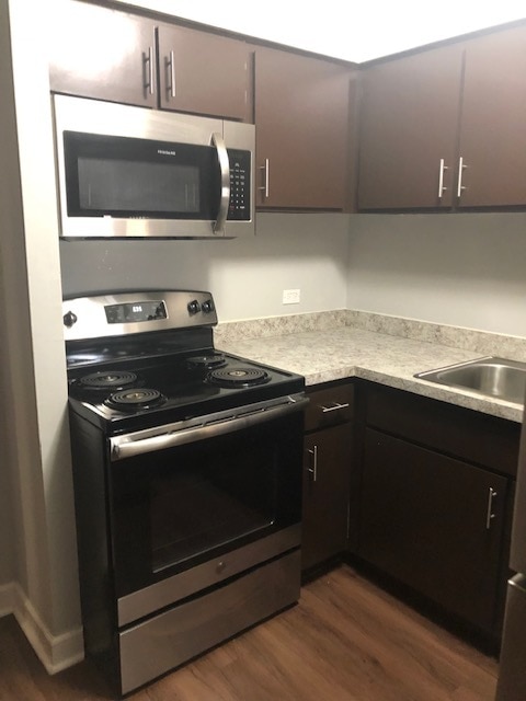 Photo - Circle Court