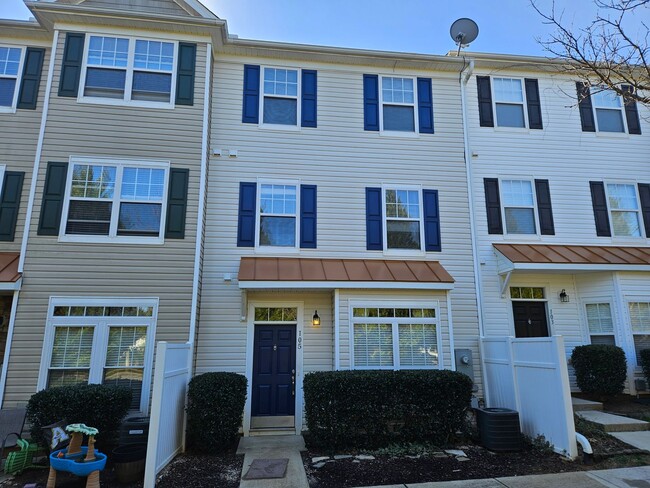 Great 3br/2.5ba N Raleigh Townhome in Bedf... - Great 3br/2.5ba N Raleigh Townhome in Bedf...