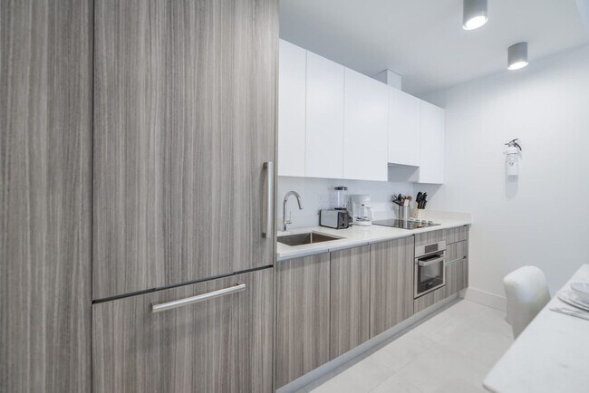 239 SW 9th St Unit SI FL21-ID1022339P