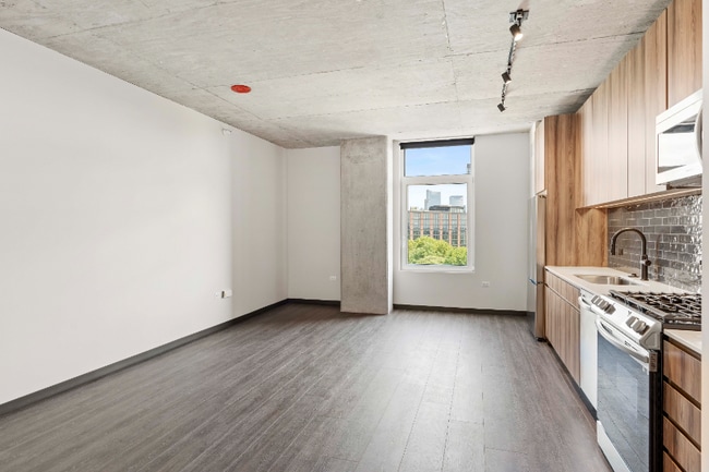 Photo - 156 N Ashland Ave