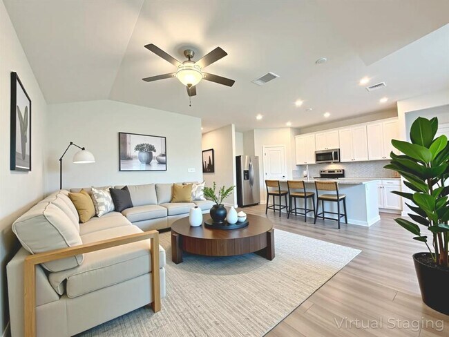 Photo - 408 Giorgio Moroder Dr