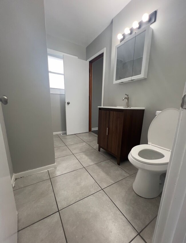 Photo - Beautiful and spacious 3 Bedroom 1 Bath House in Calumet City, IL MUST SEE