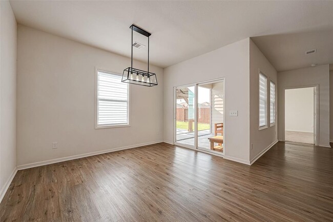 Photo - 1017 White Birch Ln Casa