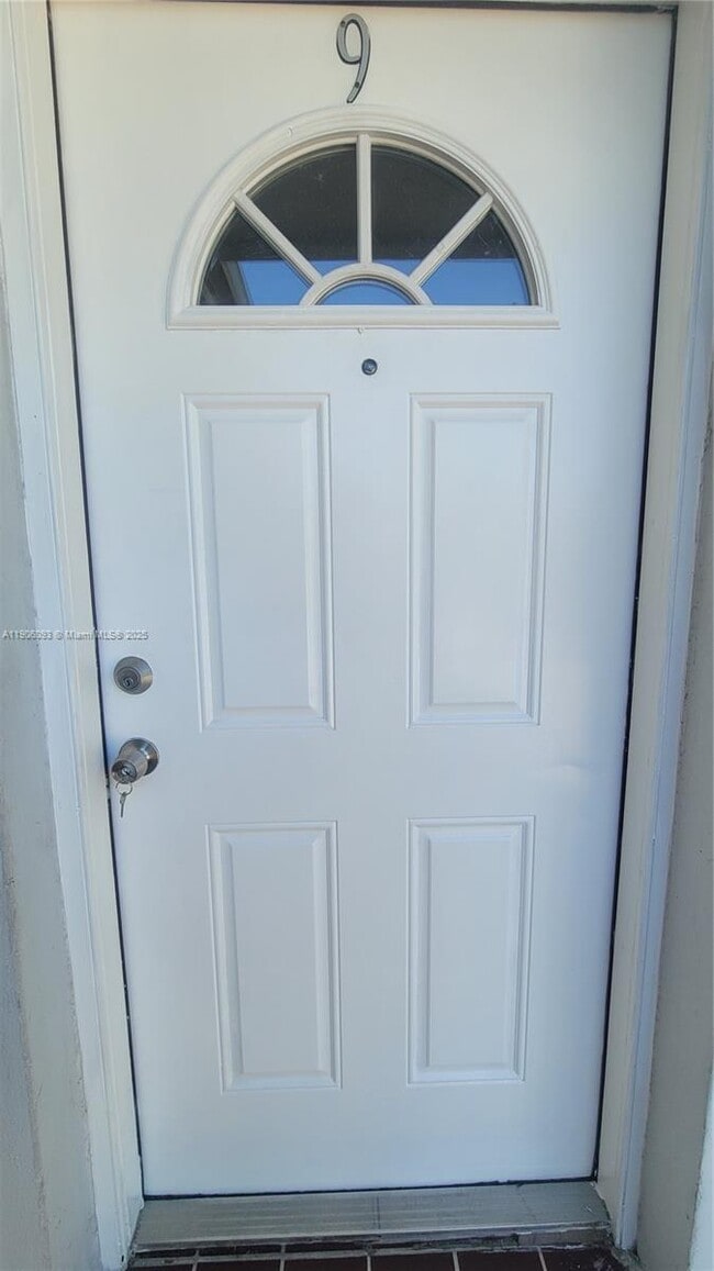 Photo - 2615 SW 22nd Ave Unit 9