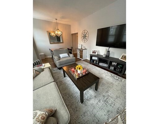 Photo - 141 Chiswick Rd Unit #01,