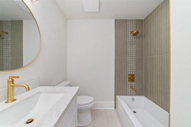 Building Photo - 1830 Locksford St