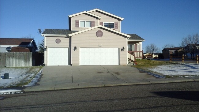 Building Photo - 1821 Prairie Dog Dr