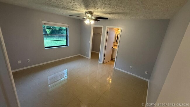 Photo - 1832 SE Manth Ln