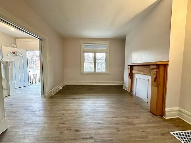 Photo - 5404 Black St