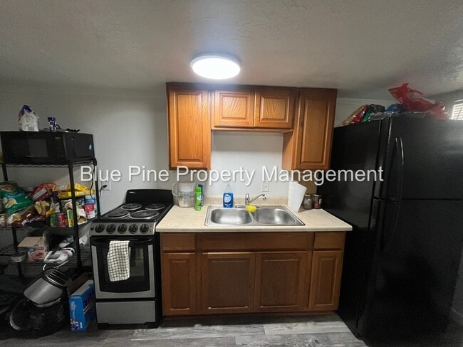 Photo - 461 1/2 I Street