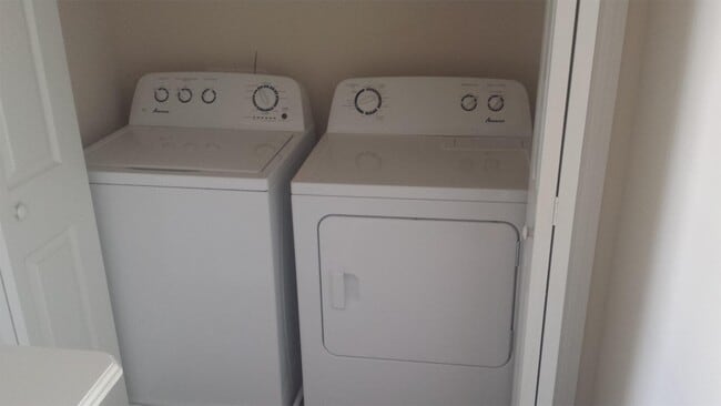 Photo - 3867 74th Way N