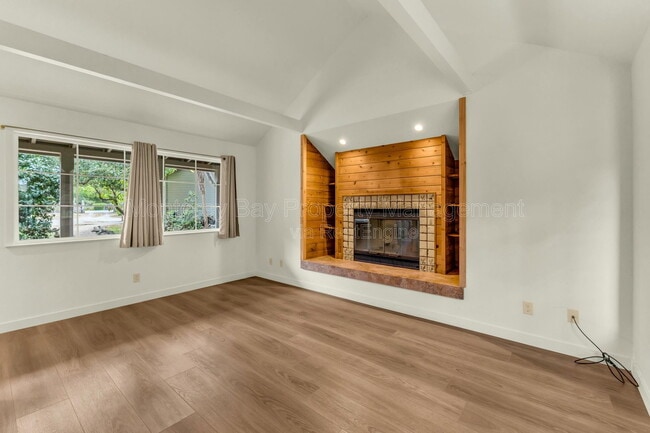 Photo - 706 Crocker Ave