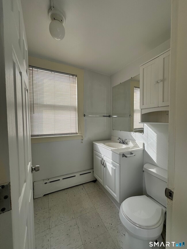 Photo - 28 George St Unit 2