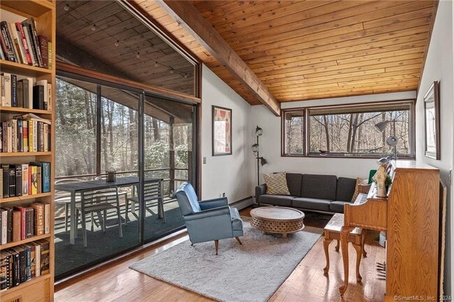 Photo - 47 Florida Hill Rd