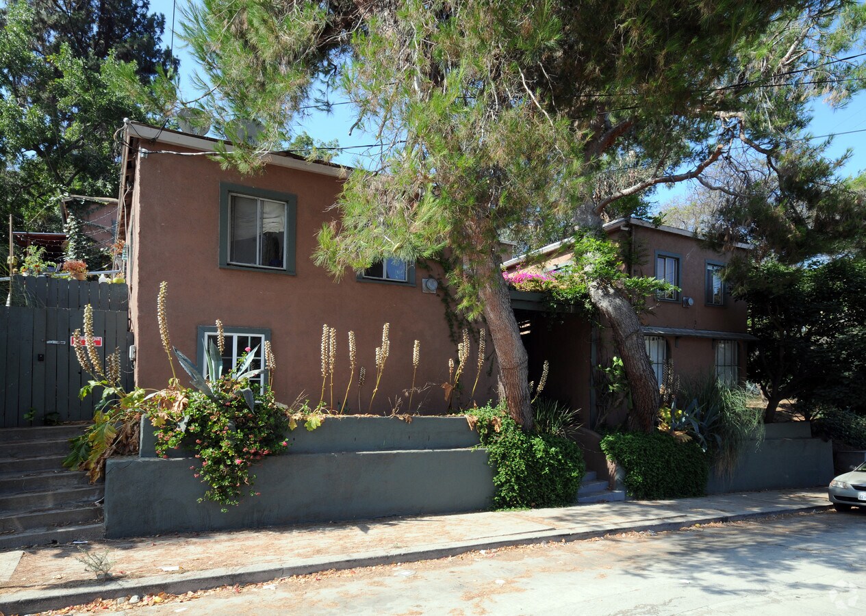 Photo - 1950 Whitmore Ave Apartments