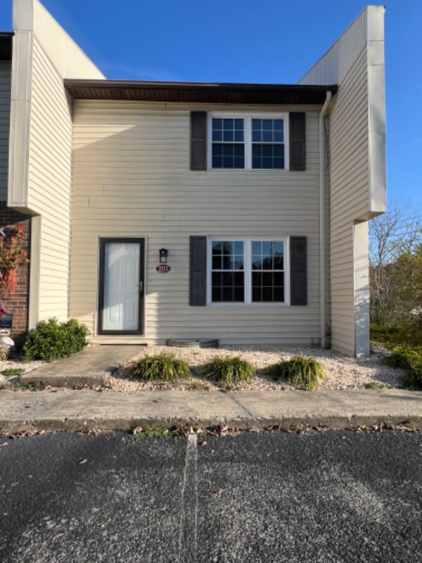 Building Photo - 201 Northwinds Dr Rental