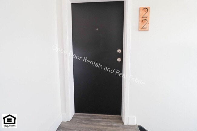 Photo - 1823 Griswold Dr Unit S22