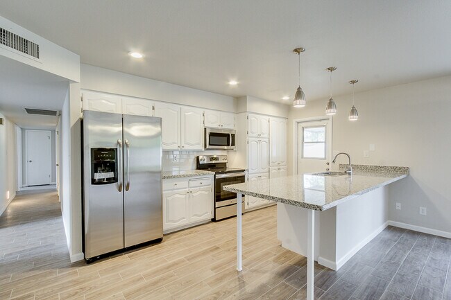 Photo - FULLY REMODELED 4 BEDROOM, 2 BATH HOME - M...