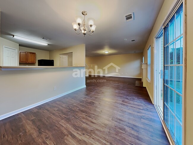 Photo - 2920 Mayfair Dr