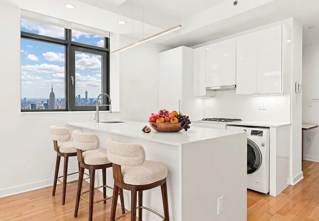 Photo - 49 E 34th St Unit 30C