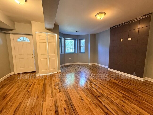 Photo - 2213 W Washington Blvd Unit 2F