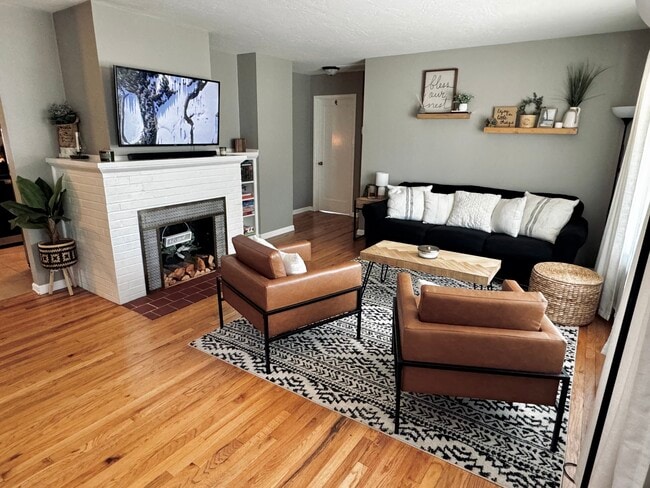 Photo - 217 Eastwood Dr