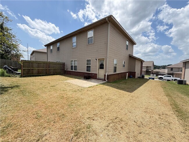 Photo - 603 SW Loudon Dr
