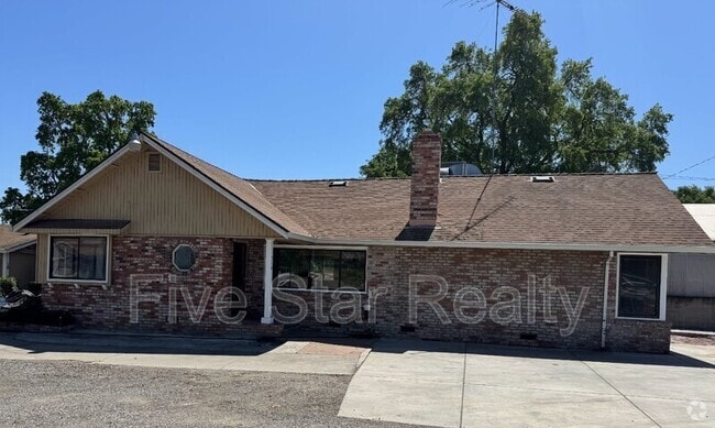 Building Photo - 81018 Freeport Blvd Rental