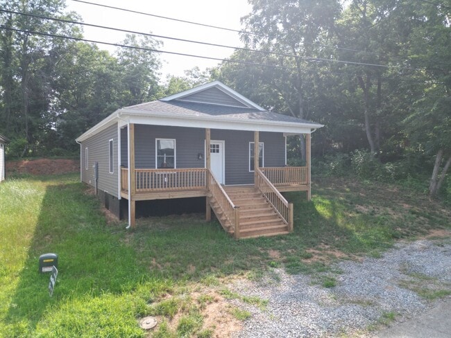Photo - 1415 Floyd St