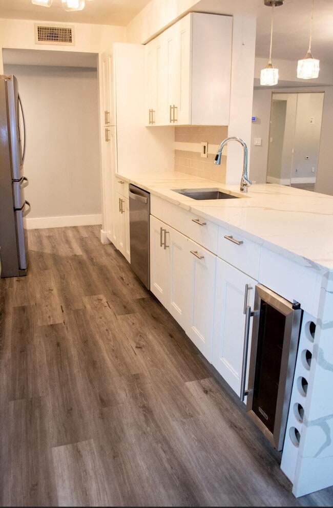 Photo - 992 NW 93rd Ave