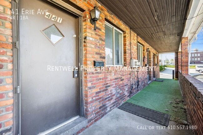 Photo - 441 Erie Ave