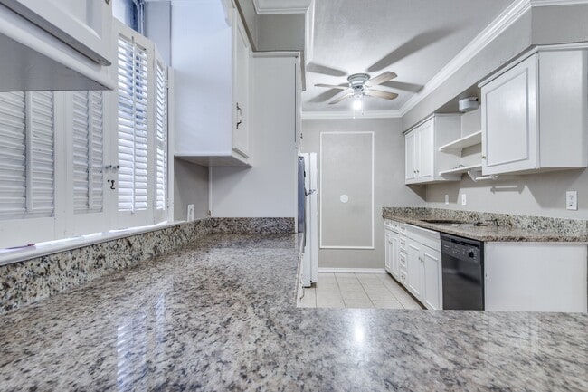 2639 Globe Ave