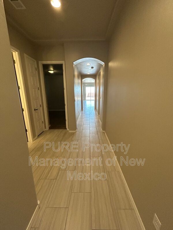 Photo - 280 Michael Ave SW