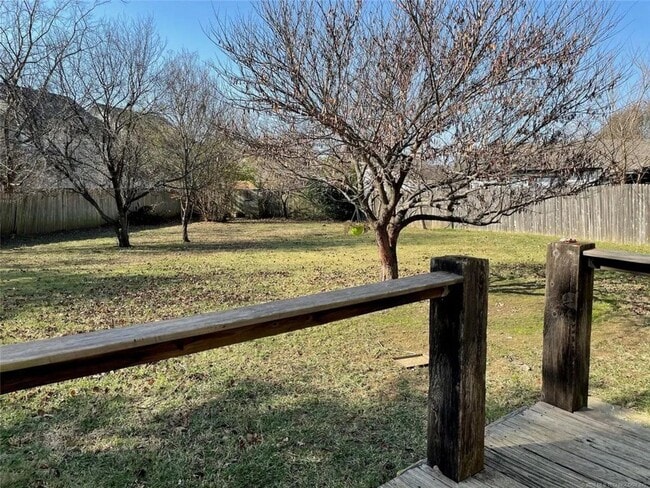 Photo - Available 8/1 - Charming Owasso Home in Quiet Cul-De-Sac