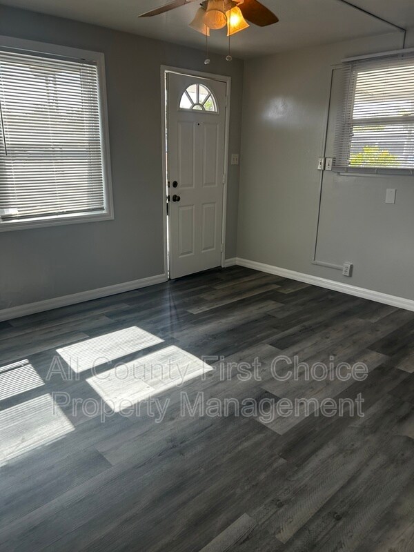 Photo - 11504 103rd St N