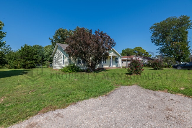 Photo - 902 W Wallingford St