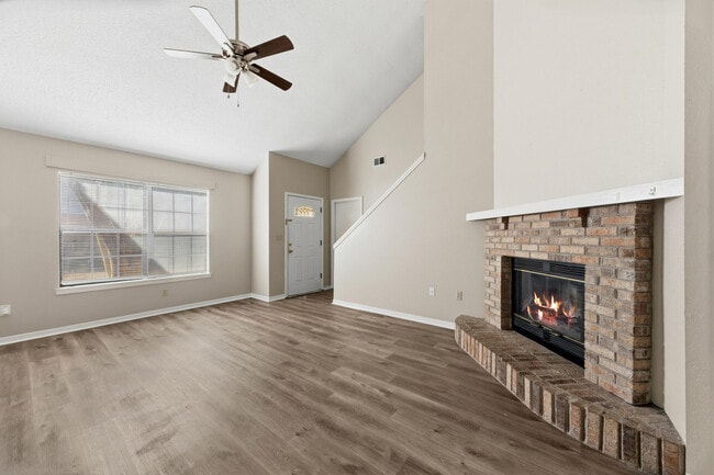 Photo - 815 Valley Rd