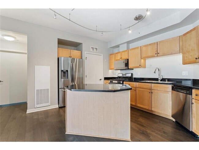Photo - 500 500 E Grant St Unit 1304