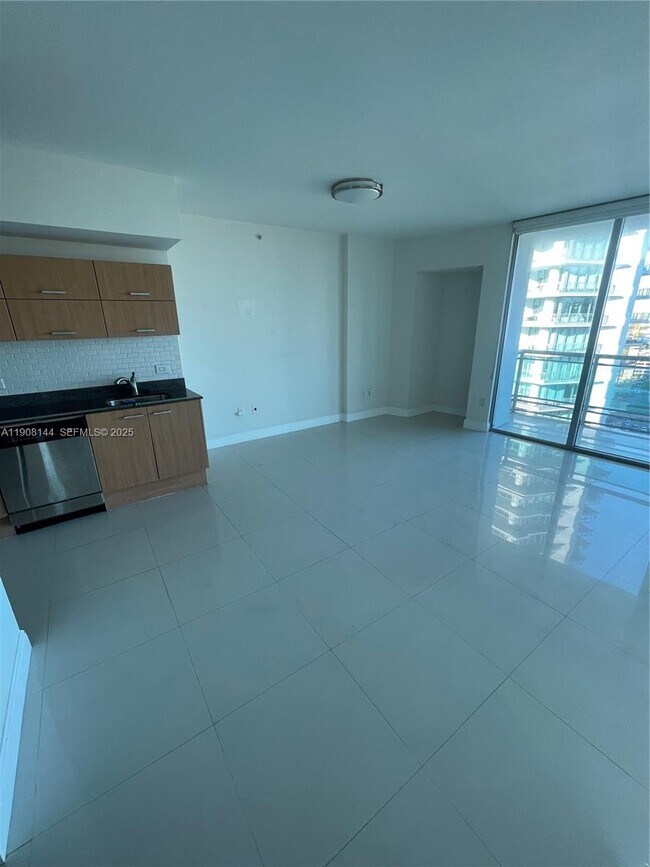 Photo - 350 S Miami Ave Unidad 1715