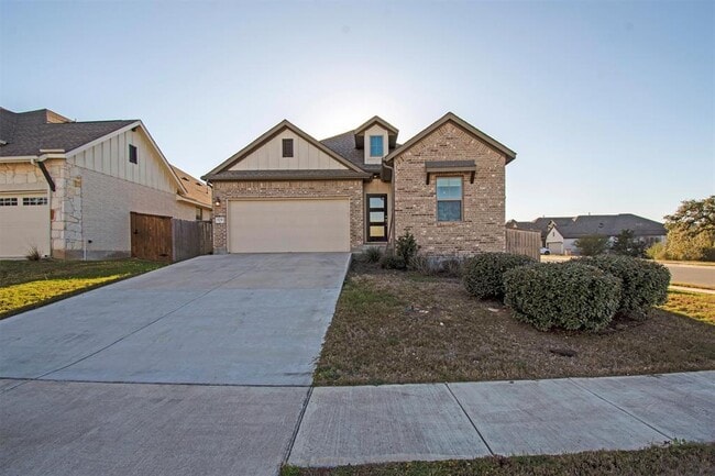 Building Photo - 104 Pin Cherry Pass