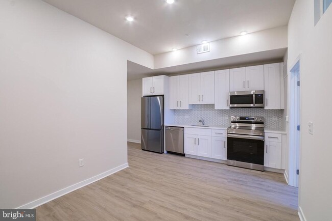 Photo - 1330-34 S Patton St Apartment Unit 209