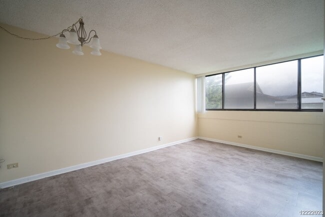 Photo - CONVENIENTLY LOCATED 1BR/1BA/1PKG UNIT IN THE CENTRE COURT CONDOMINIUM IN HALAWA