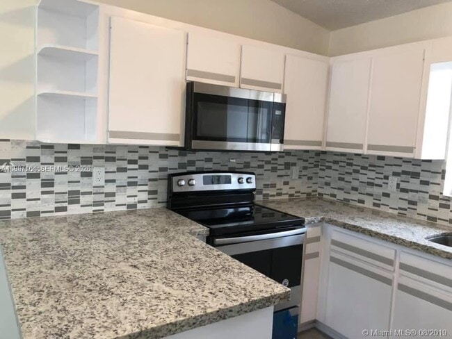 Photo - 2246 W 74th St