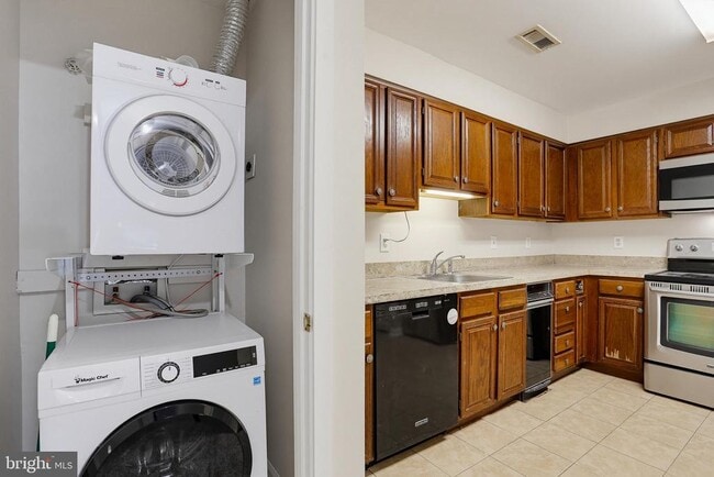 Photo - 5139 Dudley Ln