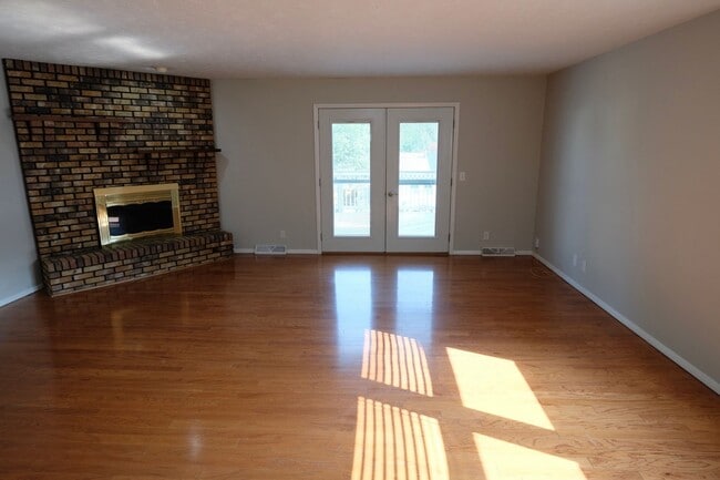 Photo - Great Home, Great Location!  3 bed, 2.5 bath