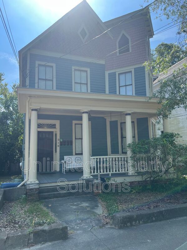 Photo - 216 N 6th Street