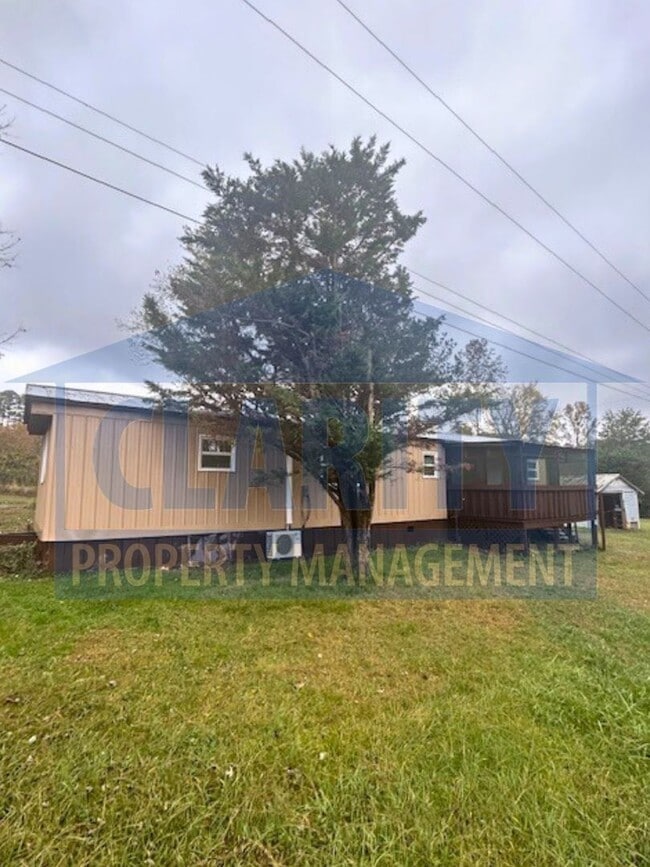 Photo - Two bedroom home in quiet location!