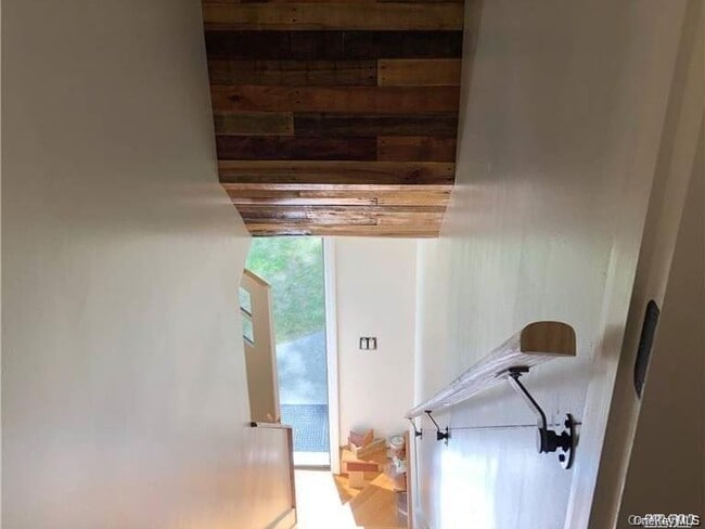 Photo - 338 Lake Ave