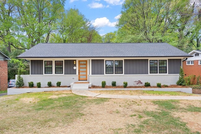 Photo - 2000 Kilborne Dr