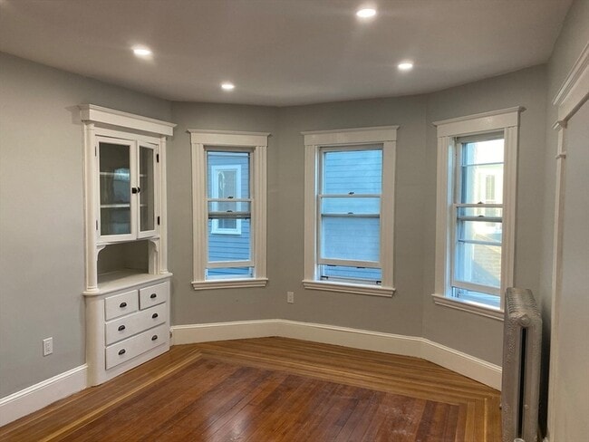 Photo - 811 Somerville Ave Unit 2